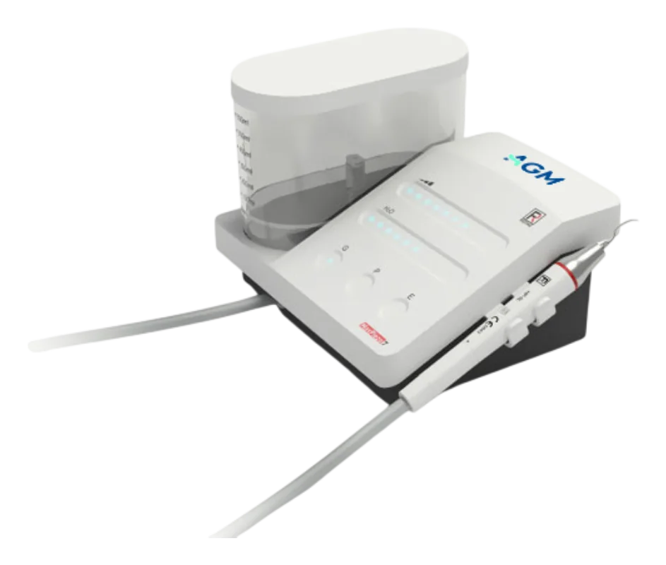 Equipo de profilaxis AGM Max Piezo 7+ visto en ángulo